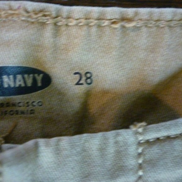 Old Navy Men's Khaki Straight Shorts Size 28 Khaki - Picture 2 of 2
